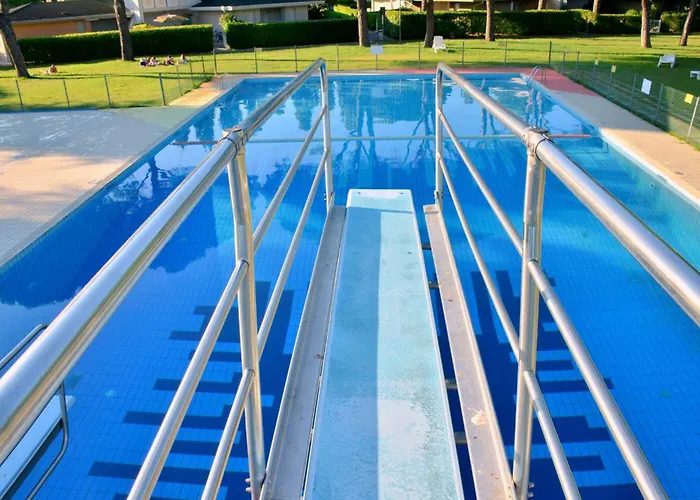 Sunny Garden Retreat Near The Sea Apartman *