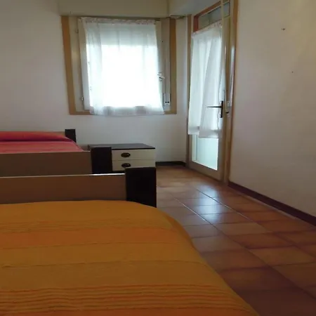 Apartment Sunny Garden Retreat Near The Sea Bibione